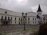 Karviná – Zámek Fryštát v Karviné – Fryštátě postavený v roce 1288 knížetem Měškem I. Těšínským z rodu Piastovců, od roku 1792 obývaný hraběcím rodem Larisch-Mönnichů. Před zámkem se nachází […]